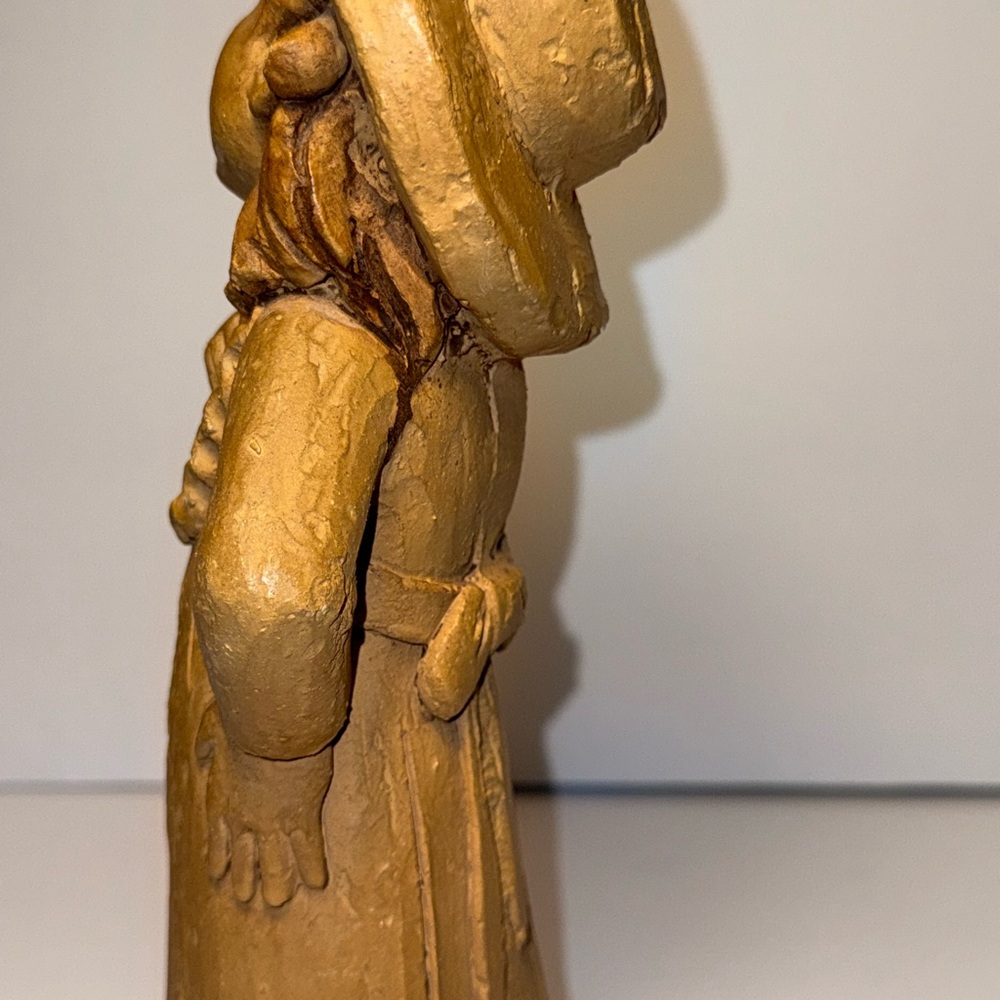 Set of 2 Vintage Lee Bortin Sculptures Girl with hat and Girl with teddy bear - Picture 9 of 13